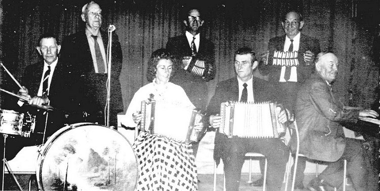 Klippel's Old-Time Dance Band, Nariel Victoria, 1973.